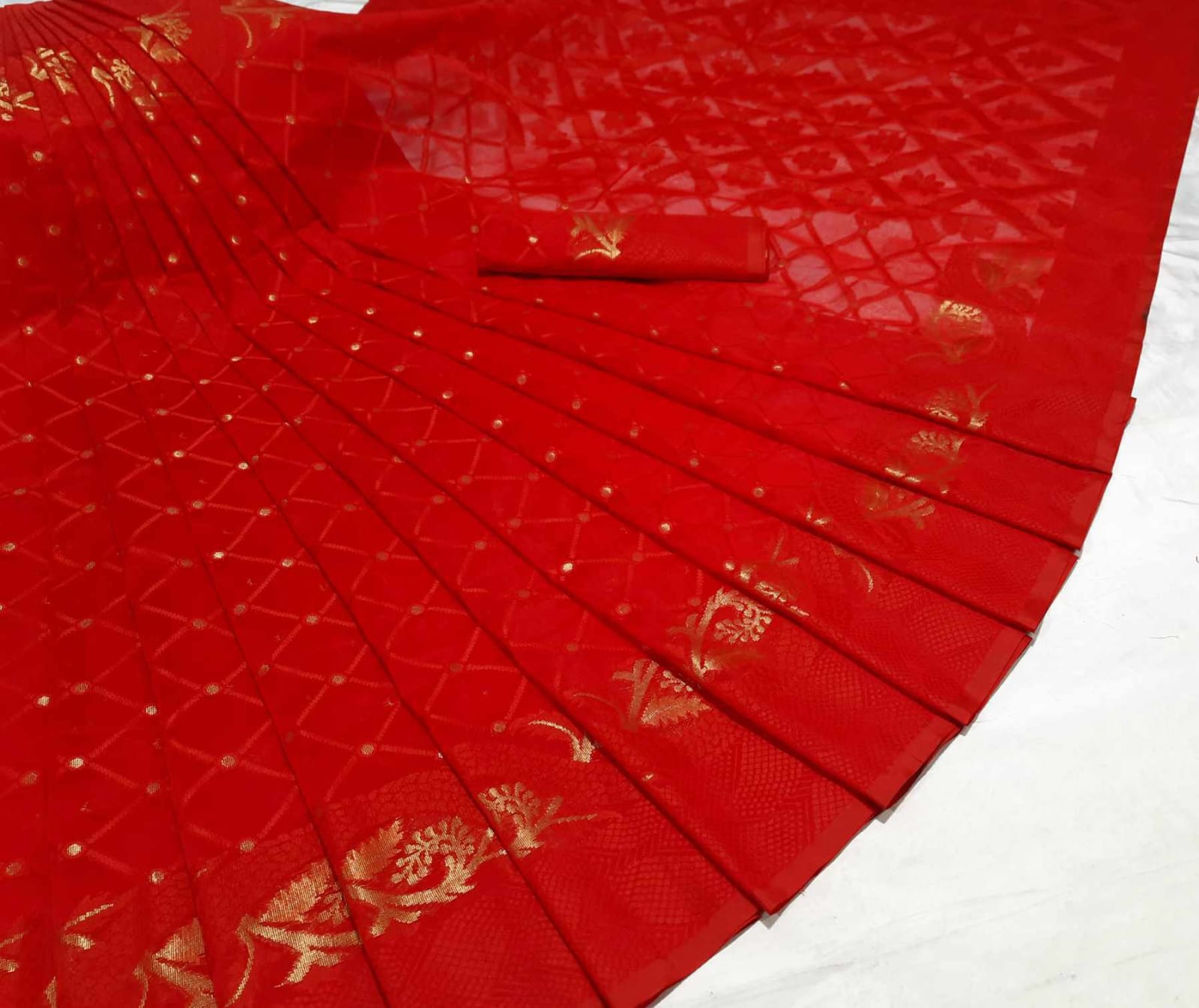 সফট সিল্ক কাতান  ১২.৫ হাত শাড়ি